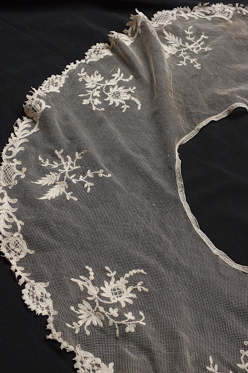 アンティークレース　dentelle ancinne　チュール襟