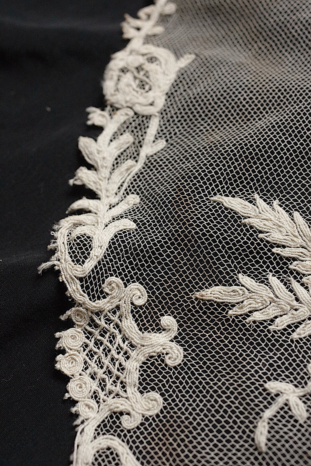 アンティークレース　dentelle ancinne　チュール襟