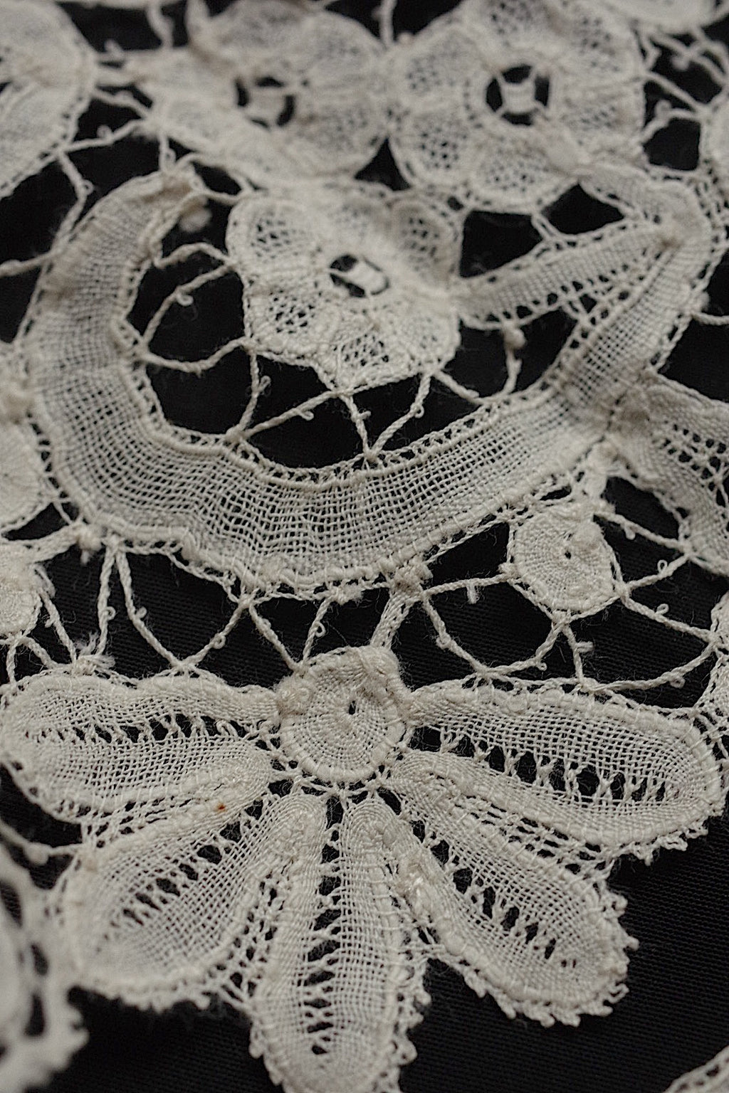 アンティークレース　dentelle ancinne　ホニトン　230cm