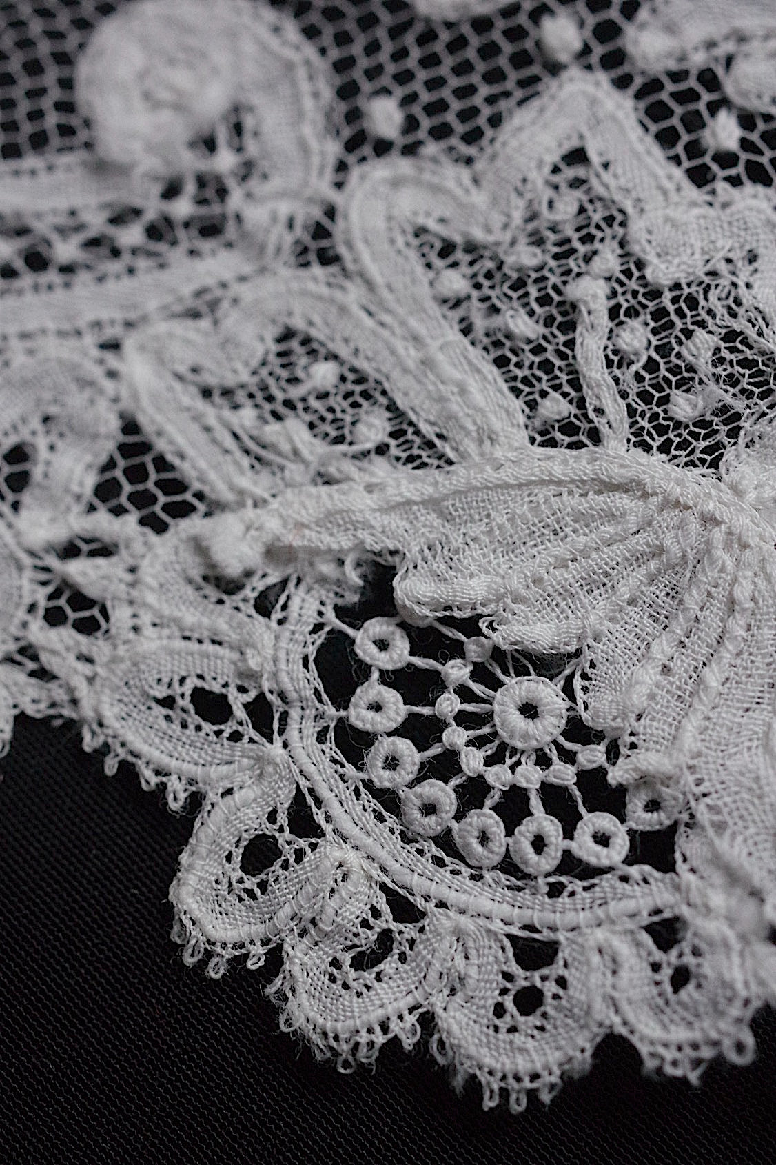 アンティークレース　dentelle ancinne　アプリカッションアングレテール