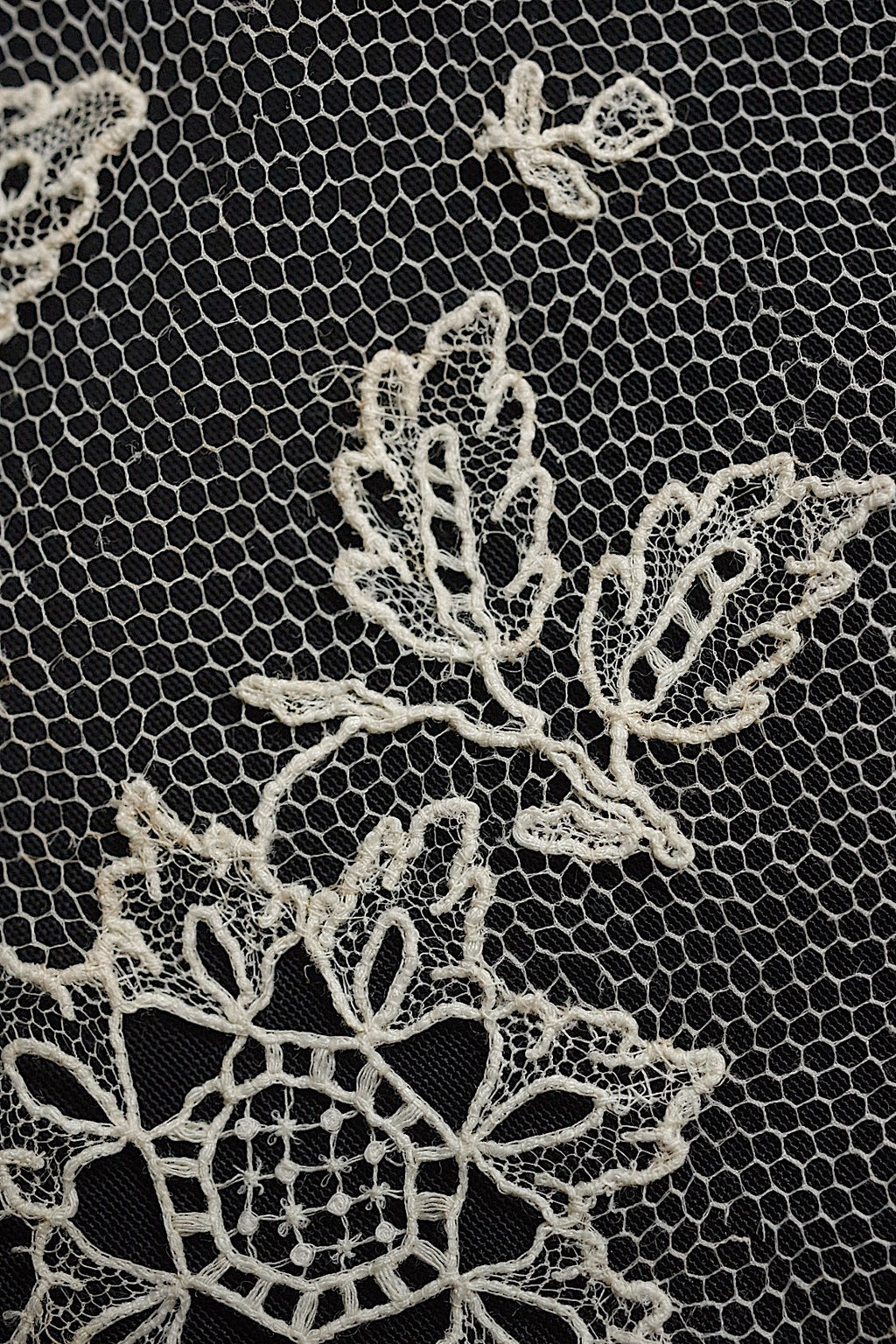 アンティークレース　dentelle ancinne　アプリカッションアングレテール