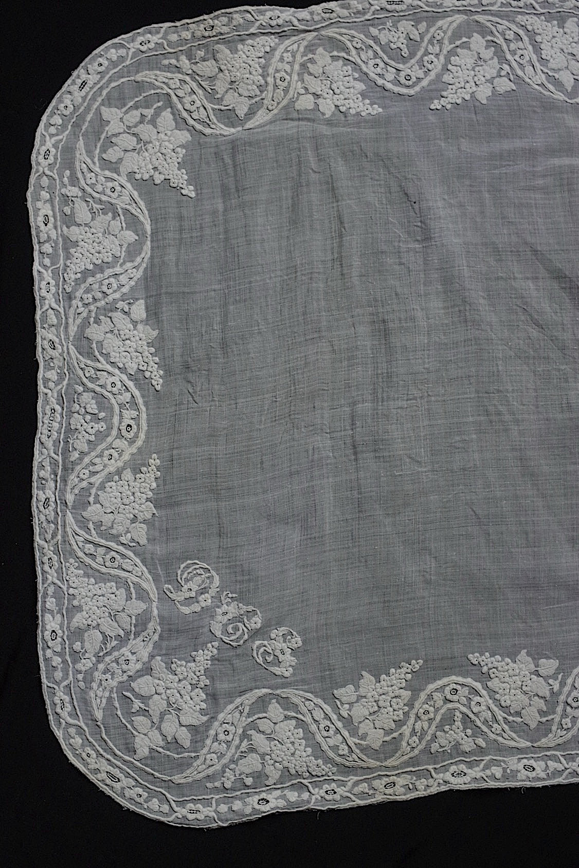 アンティークレース　dentelle ancinne　ハンカチ