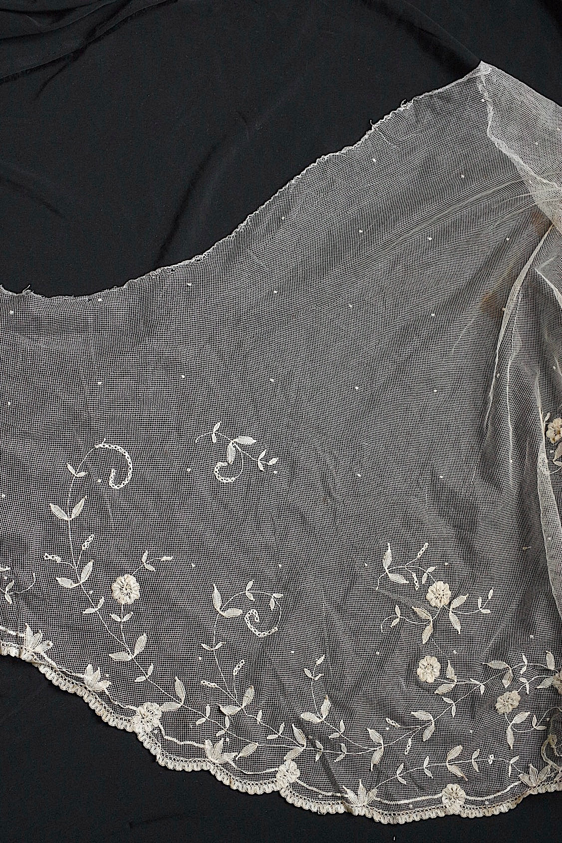 アンティークレース　dentelle ancinne　プリンセスレース　はぎれ