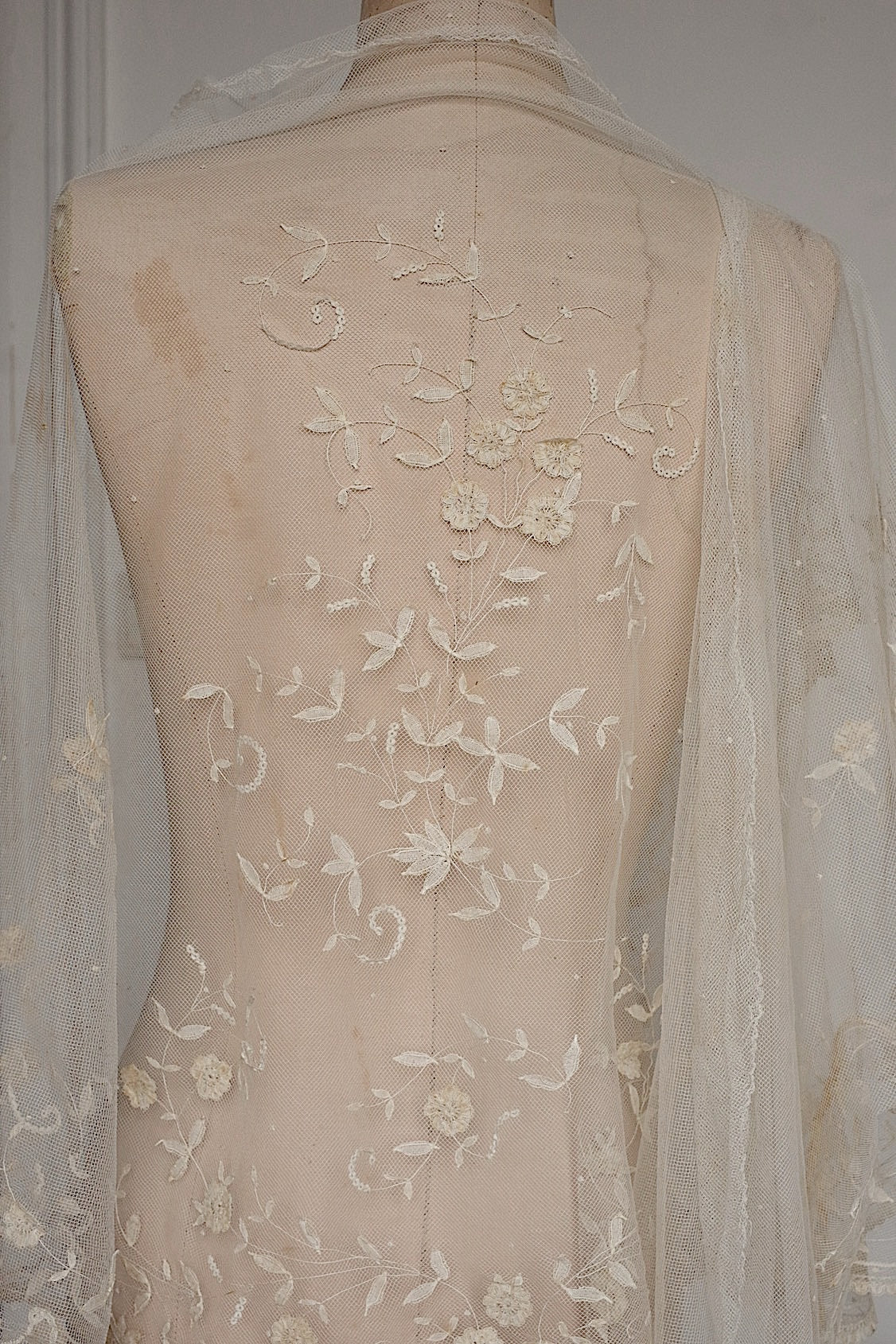 アンティークレース　dentelle ancinne　プリンセスレース　はぎれ