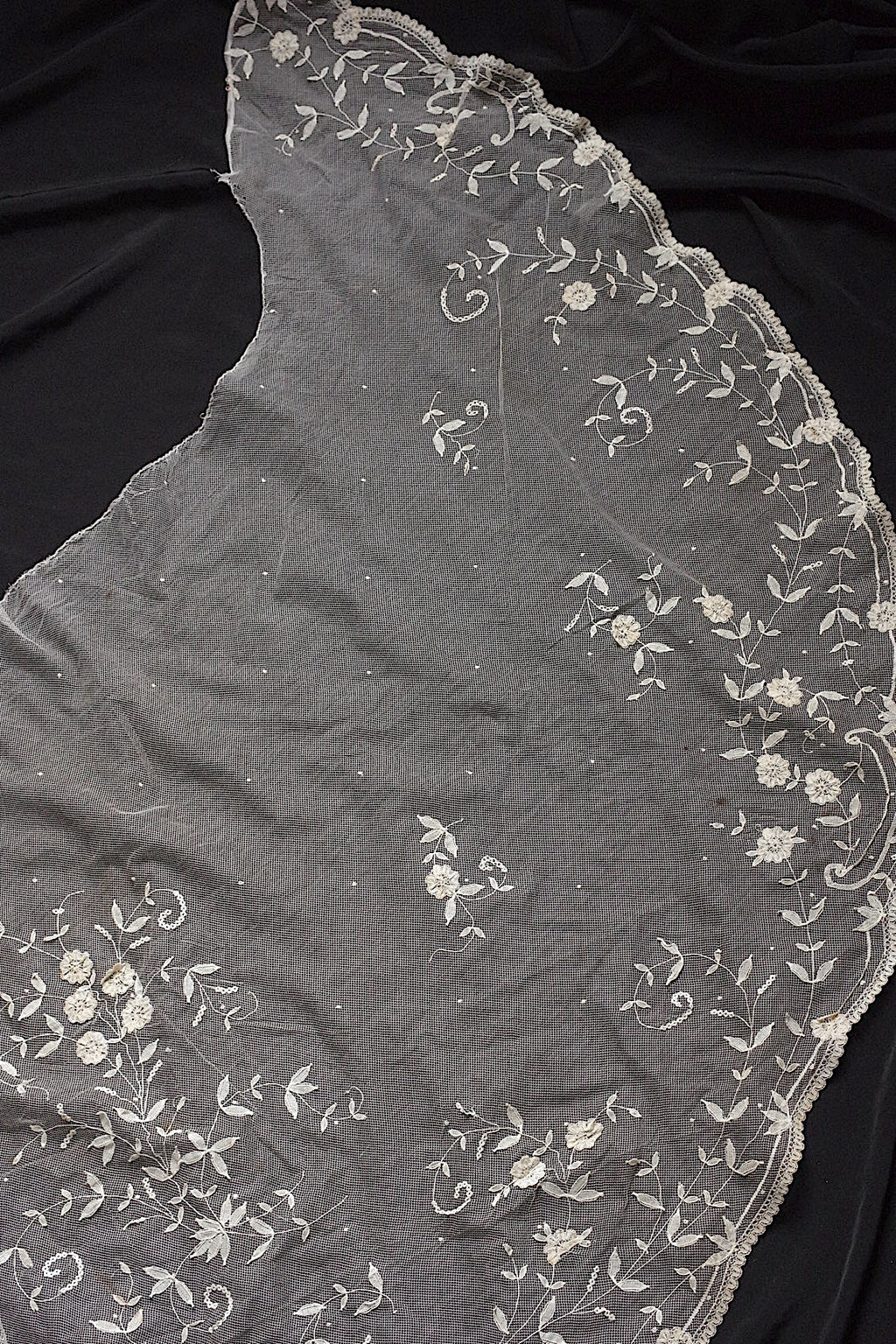 アンティークレース　dentelle ancinne　プリンセスレース　はぎれ