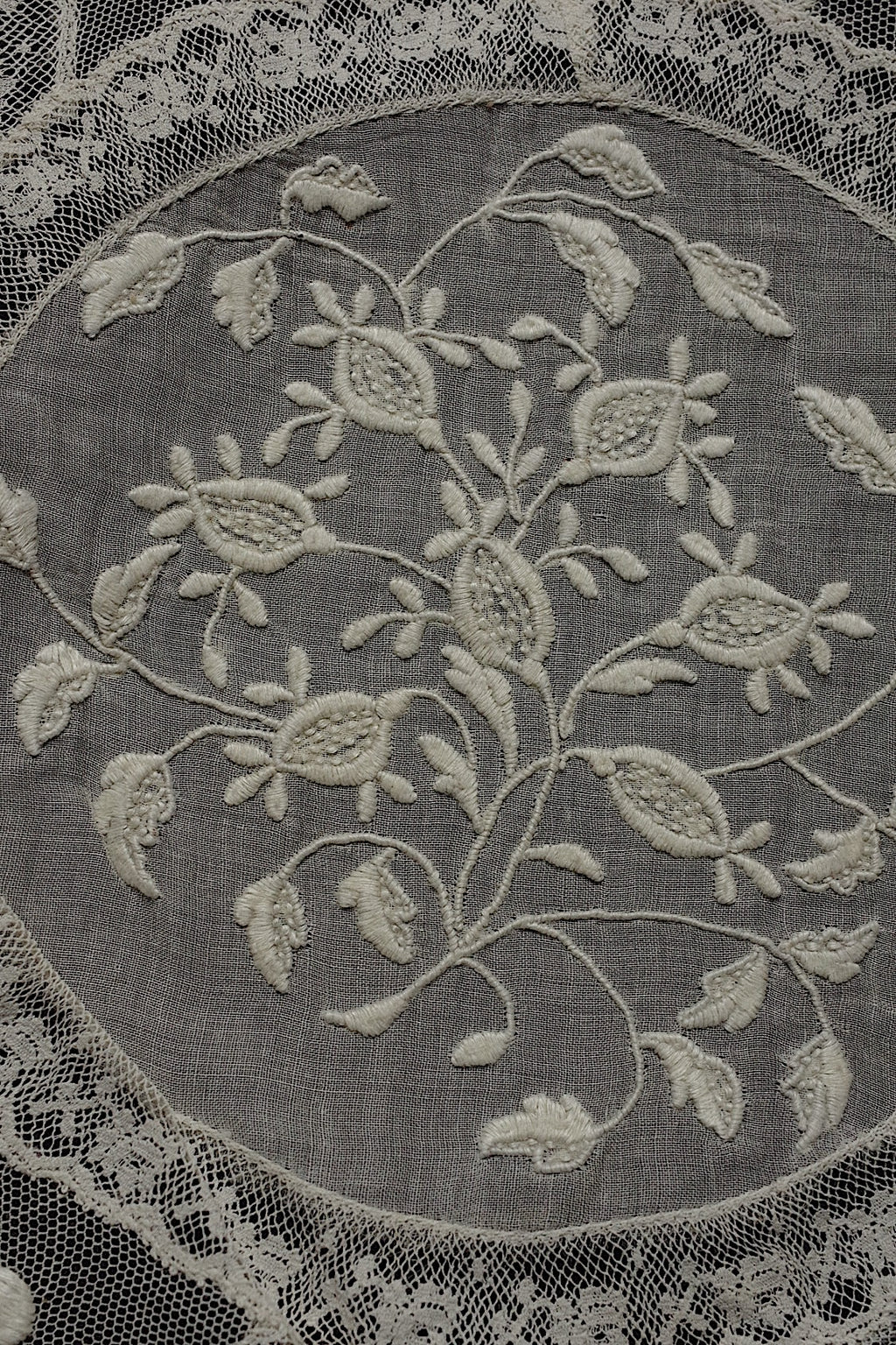 アンティークレース　dentelle ancinne　刺繍クロス