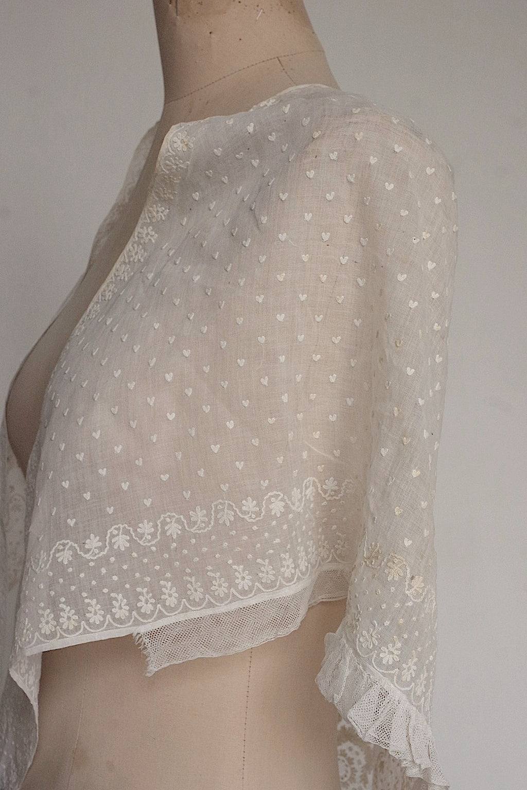 アンティークレース　dentelle ancinne　fichu