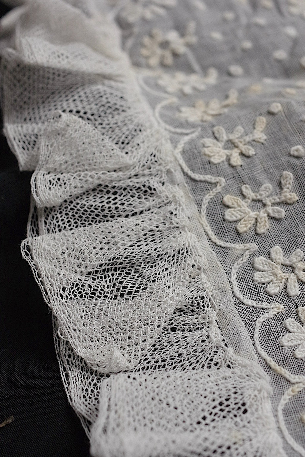 アンティークレース　dentelle ancinne　fichu