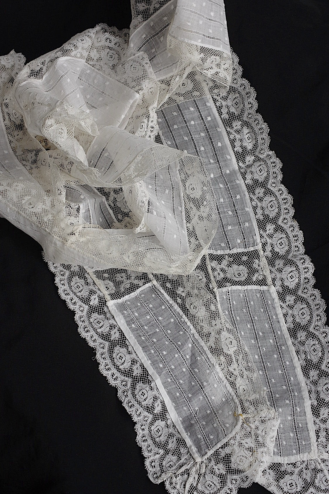 アンティークレース　dentelle ancinne　304cm