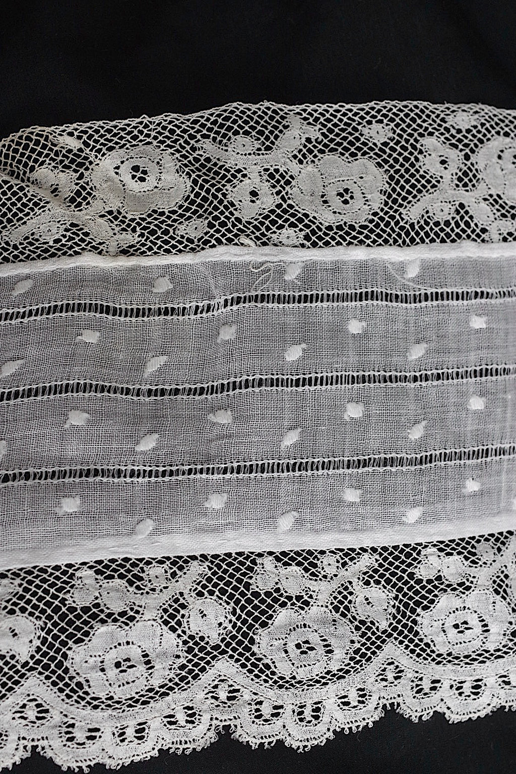 アンティークレース　dentelle ancinne　304cm