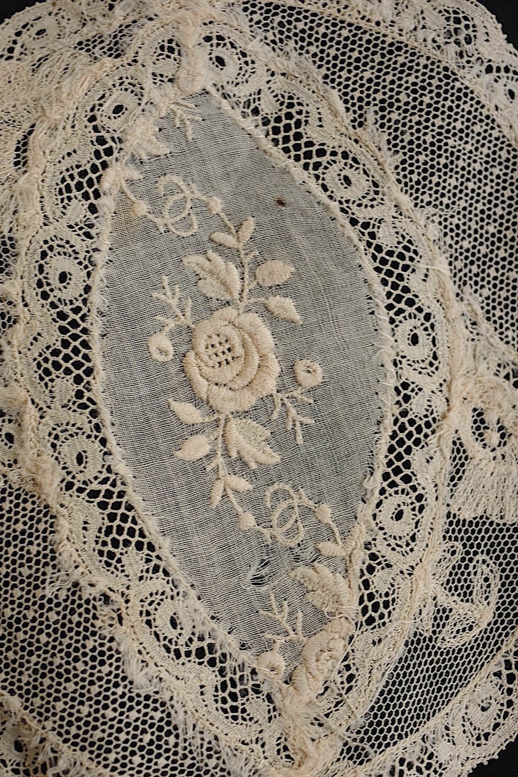 アンティークレース　dentelle ancinne　napperon 17pieces