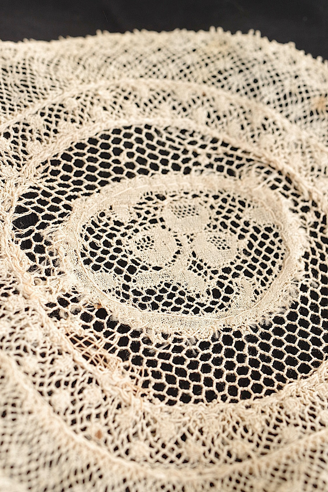 アンティークレース　dentelle ancinne　napperon 17pieces