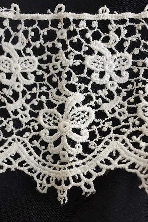 アンティークレース　dentelle ancinne　197cm 70cm