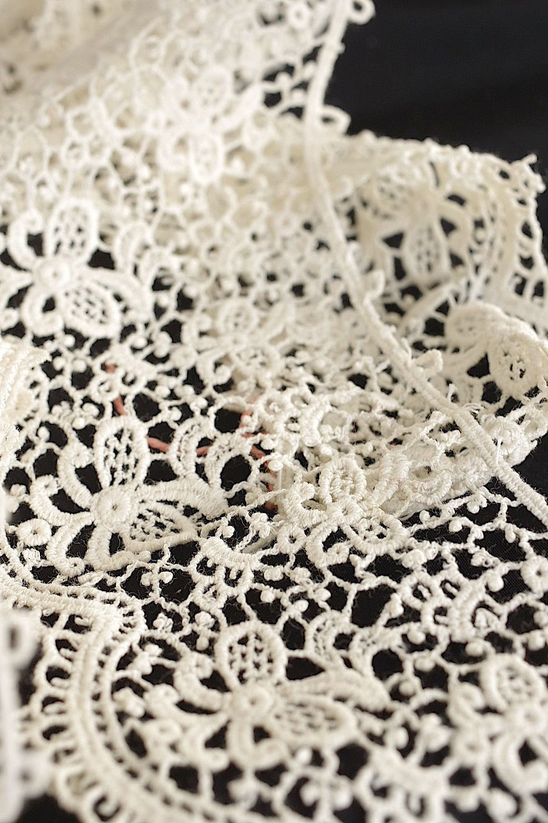 アンティークレース　dentelle ancinne　197cm 70cm