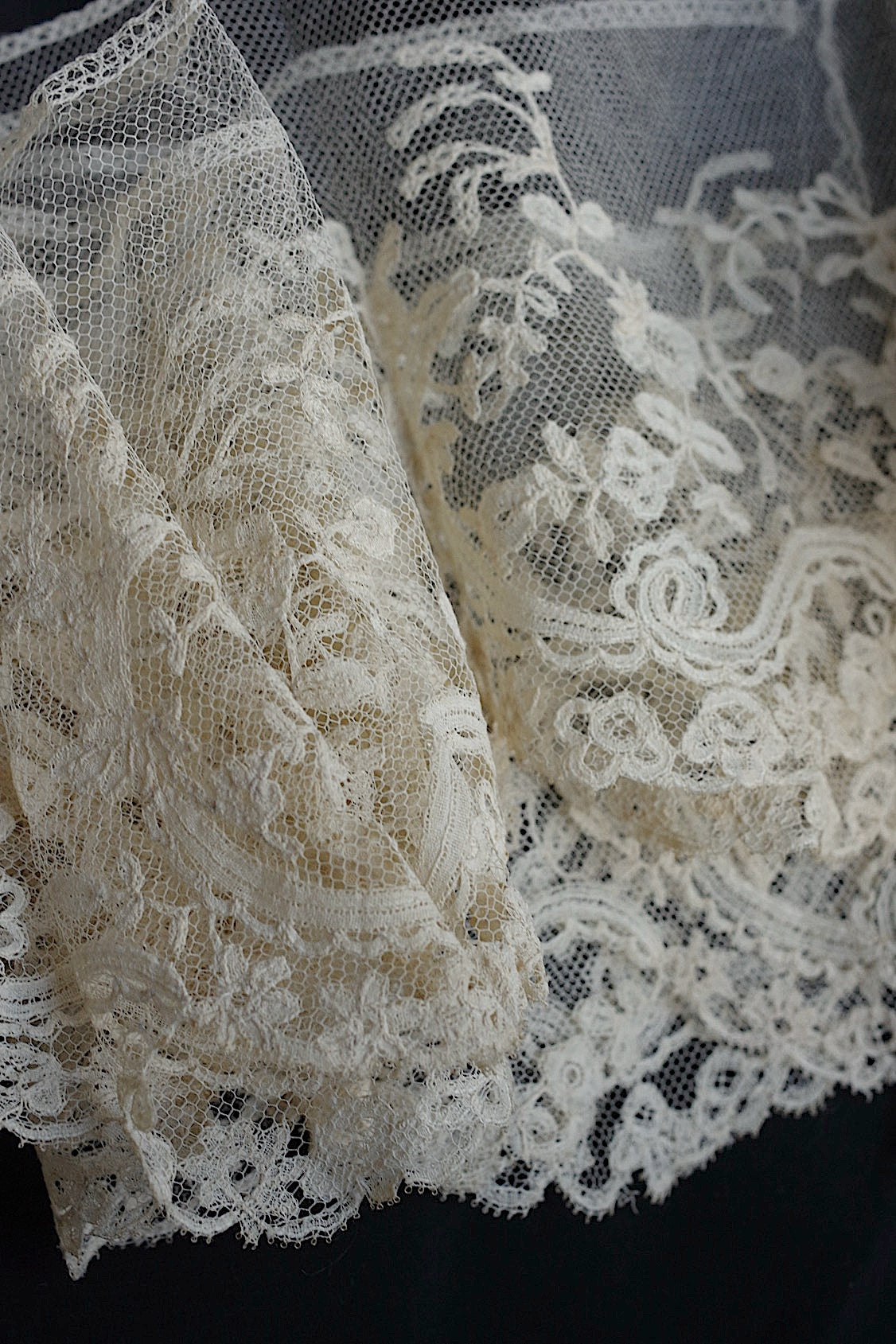 アンティークレース dentelle ancinne 145cm - .FR a l'epoque