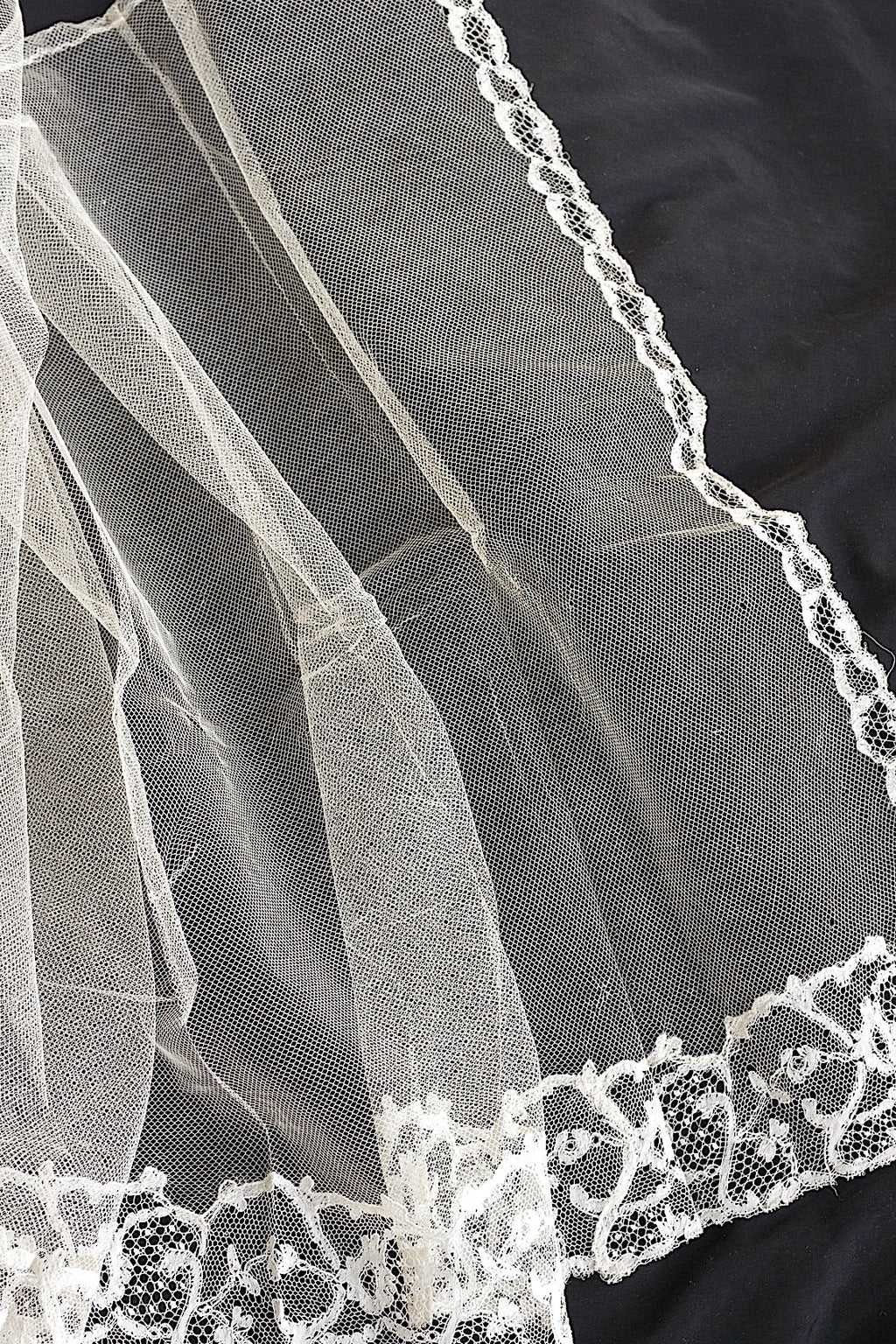 アンティークレース　dentelle ancinne　チュールベール