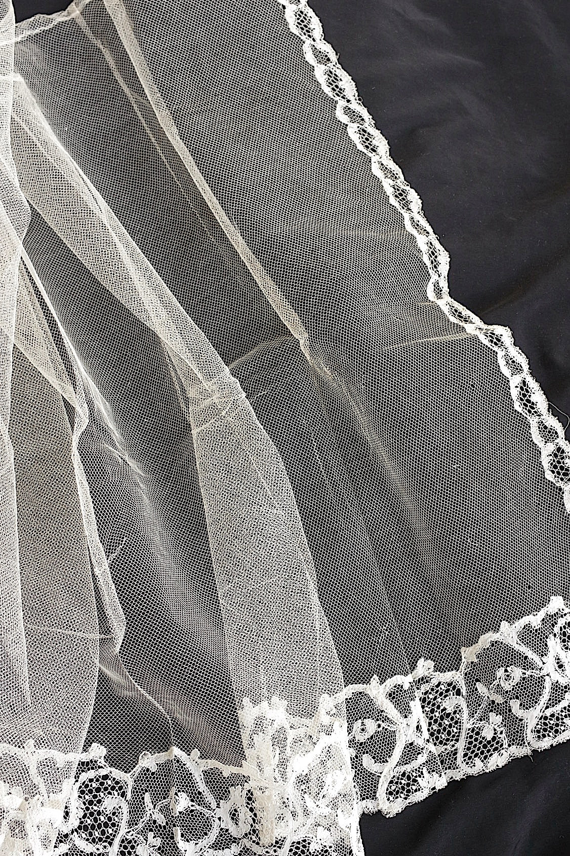 アンティークレース　dentelle ancinne　チュールベール