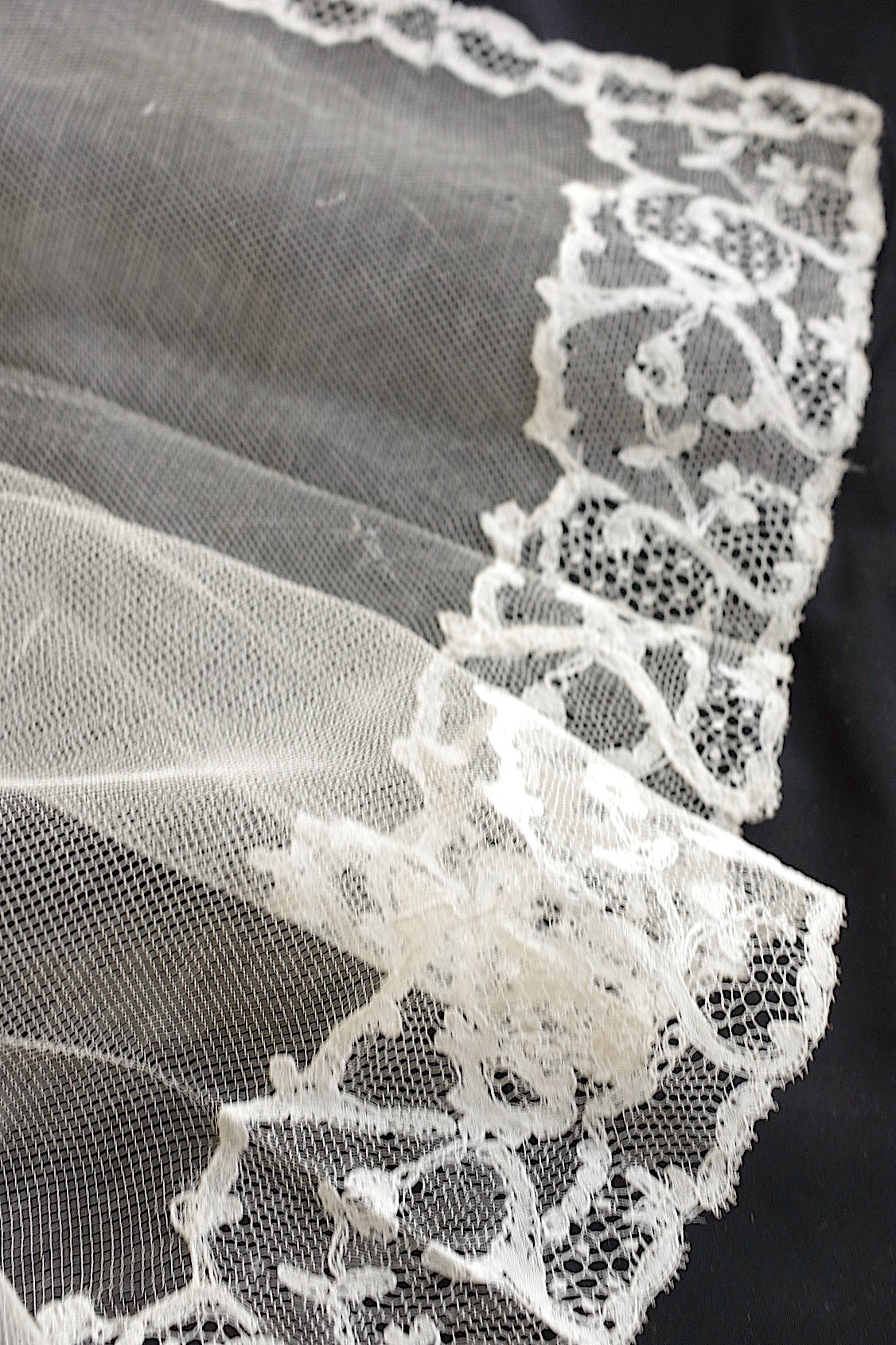 アンティークレース　dentelle ancinne　チュールベール