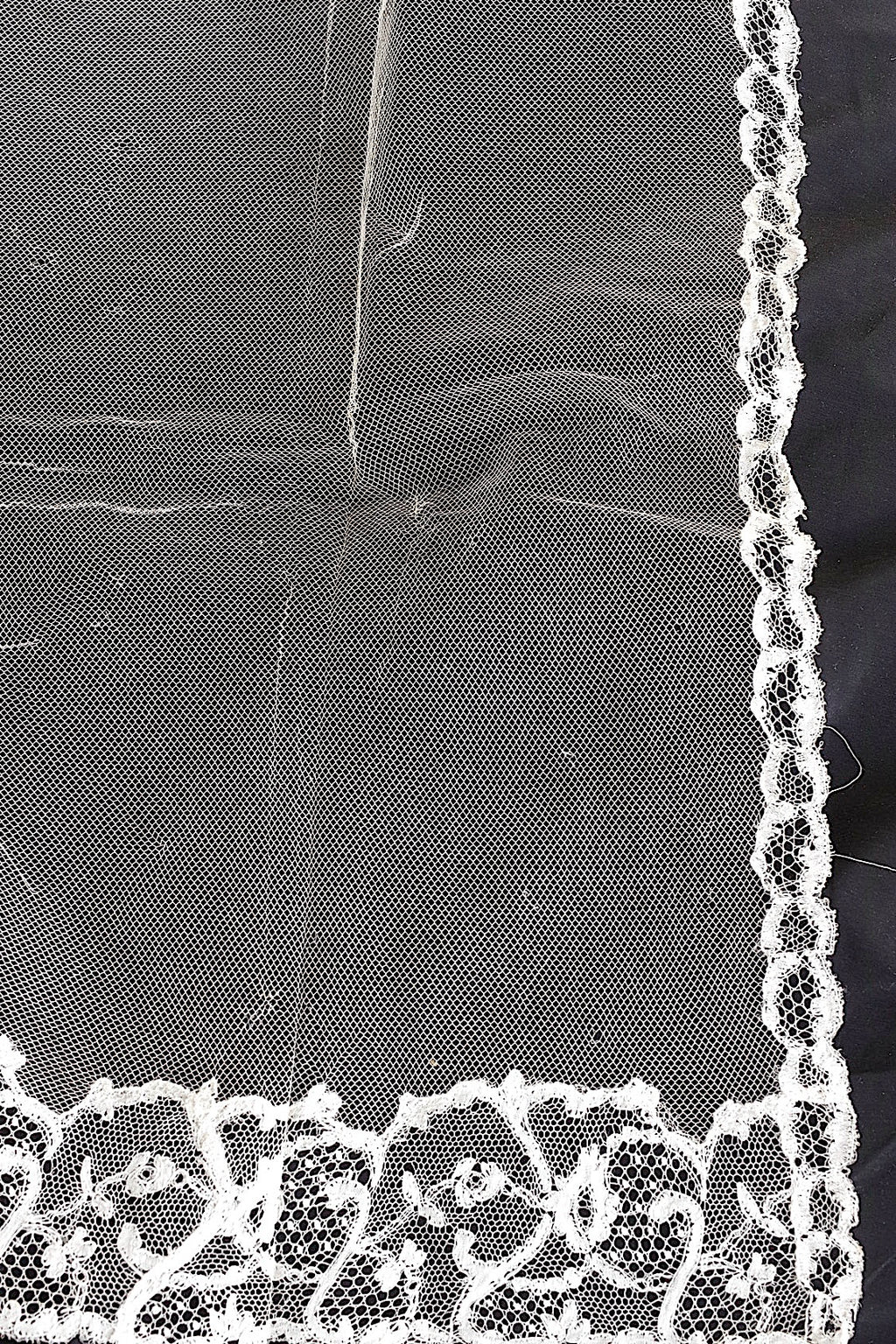 アンティークレース　dentelle ancinne　チュールベール