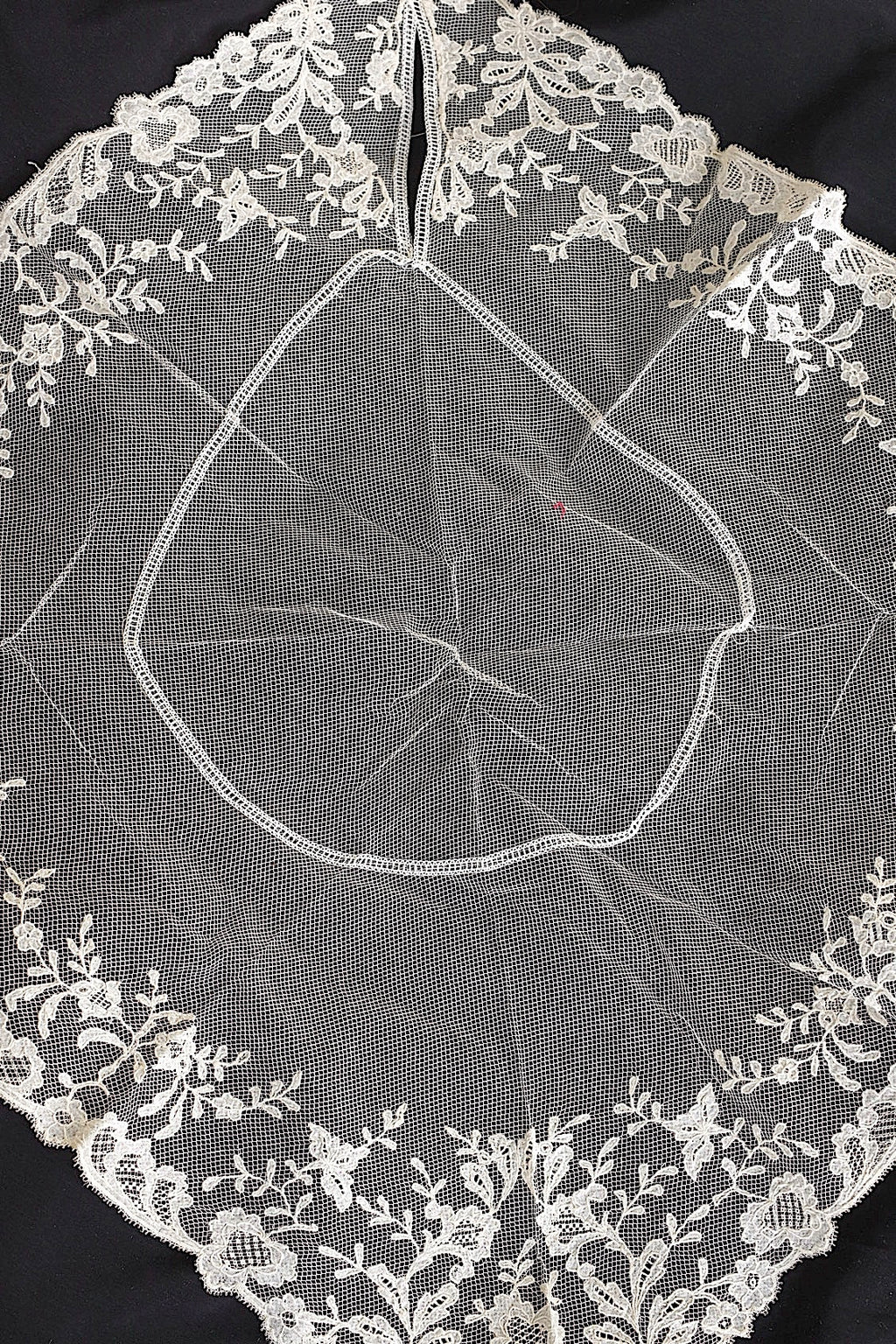 アンティークレース　dentelle ancinne　四角