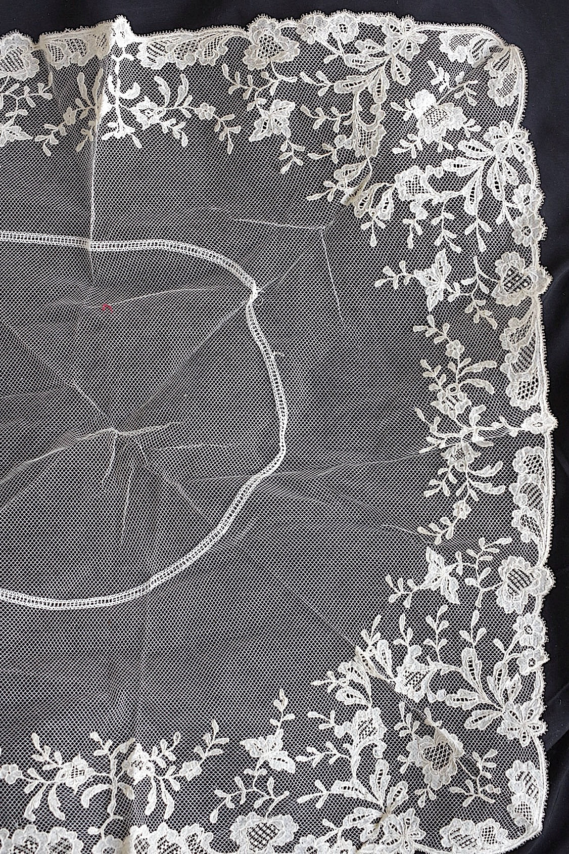 アンティークレース　dentelle ancinne　四角