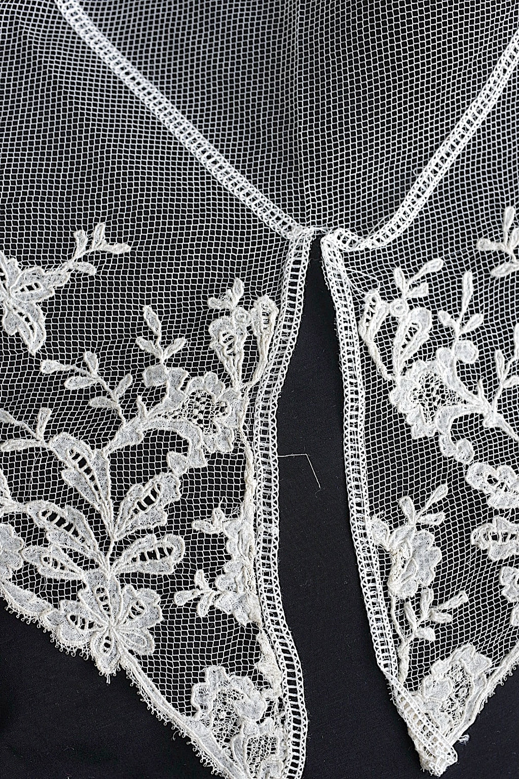 アンティークレース　dentelle ancinne　四角