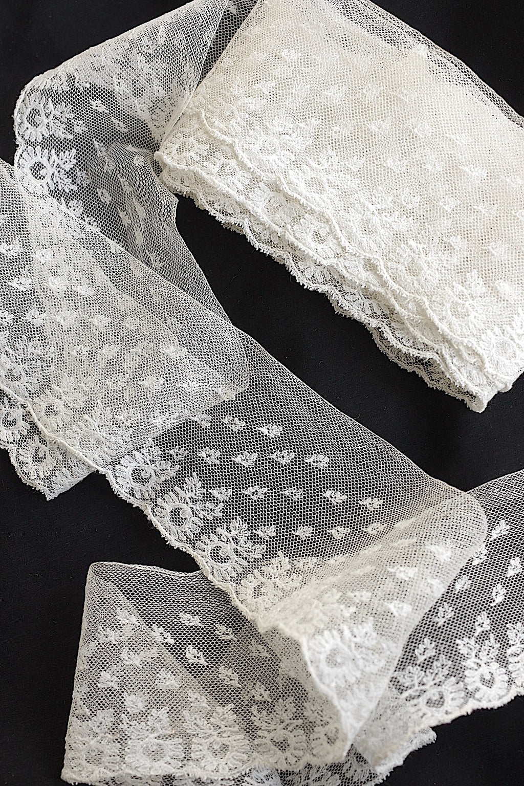 アンティークレース　dentelle ancinne　263cm