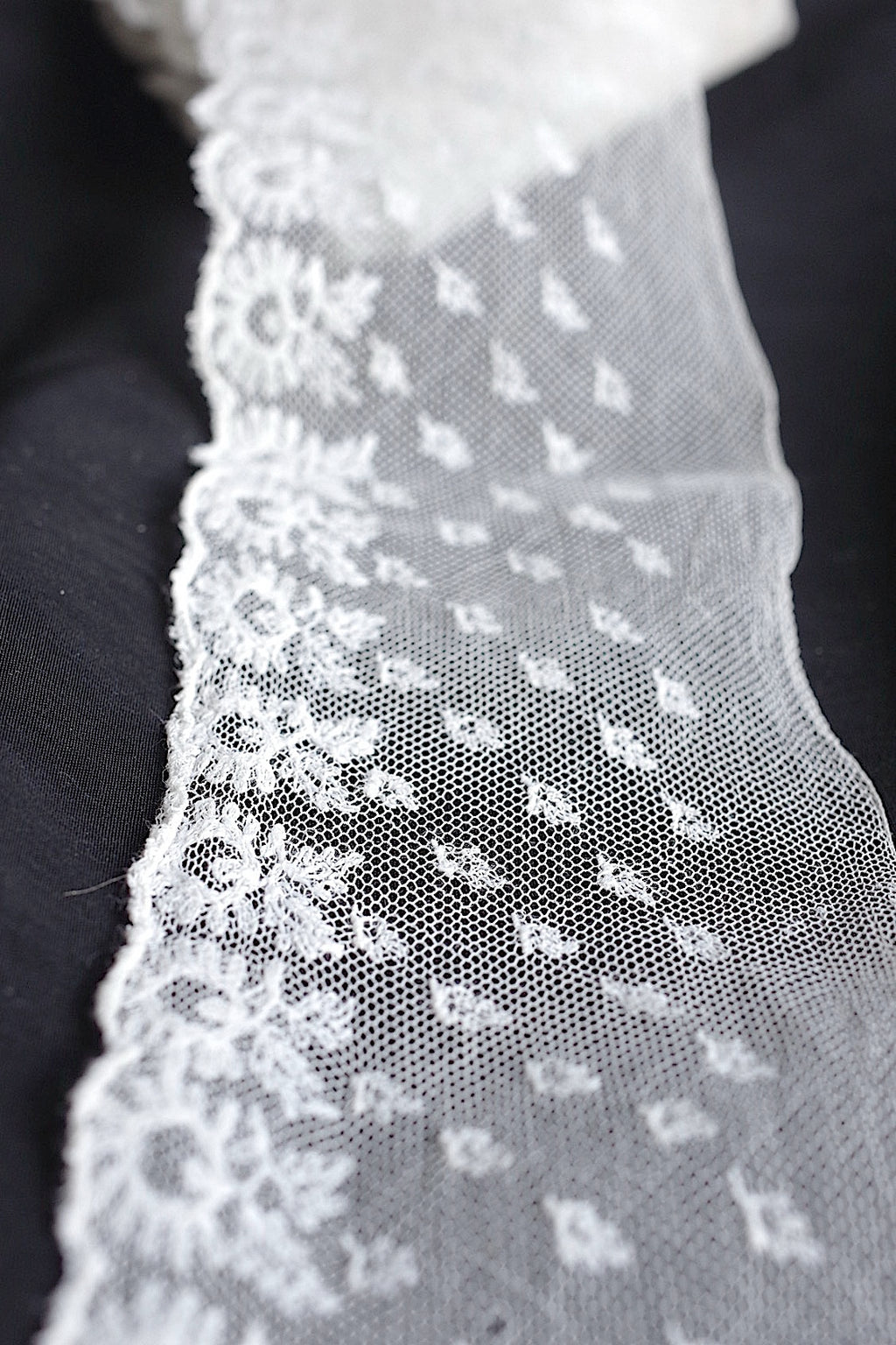 アンティークレース　dentelle ancinne　263cm