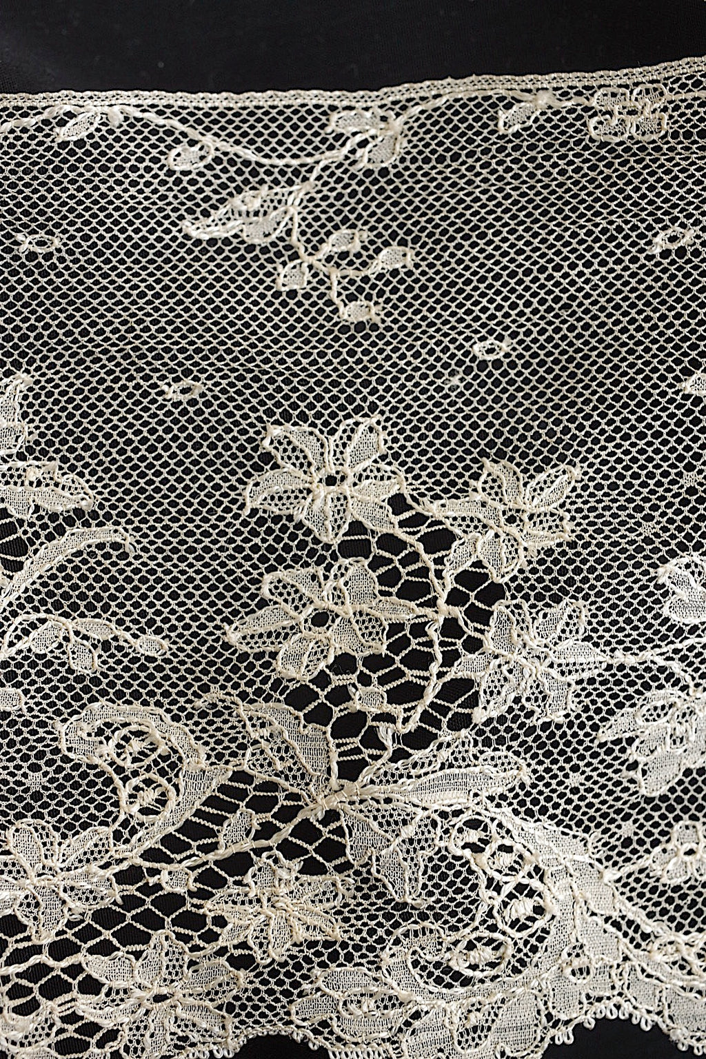 アンティークレース　dentelle ancinne　480cm