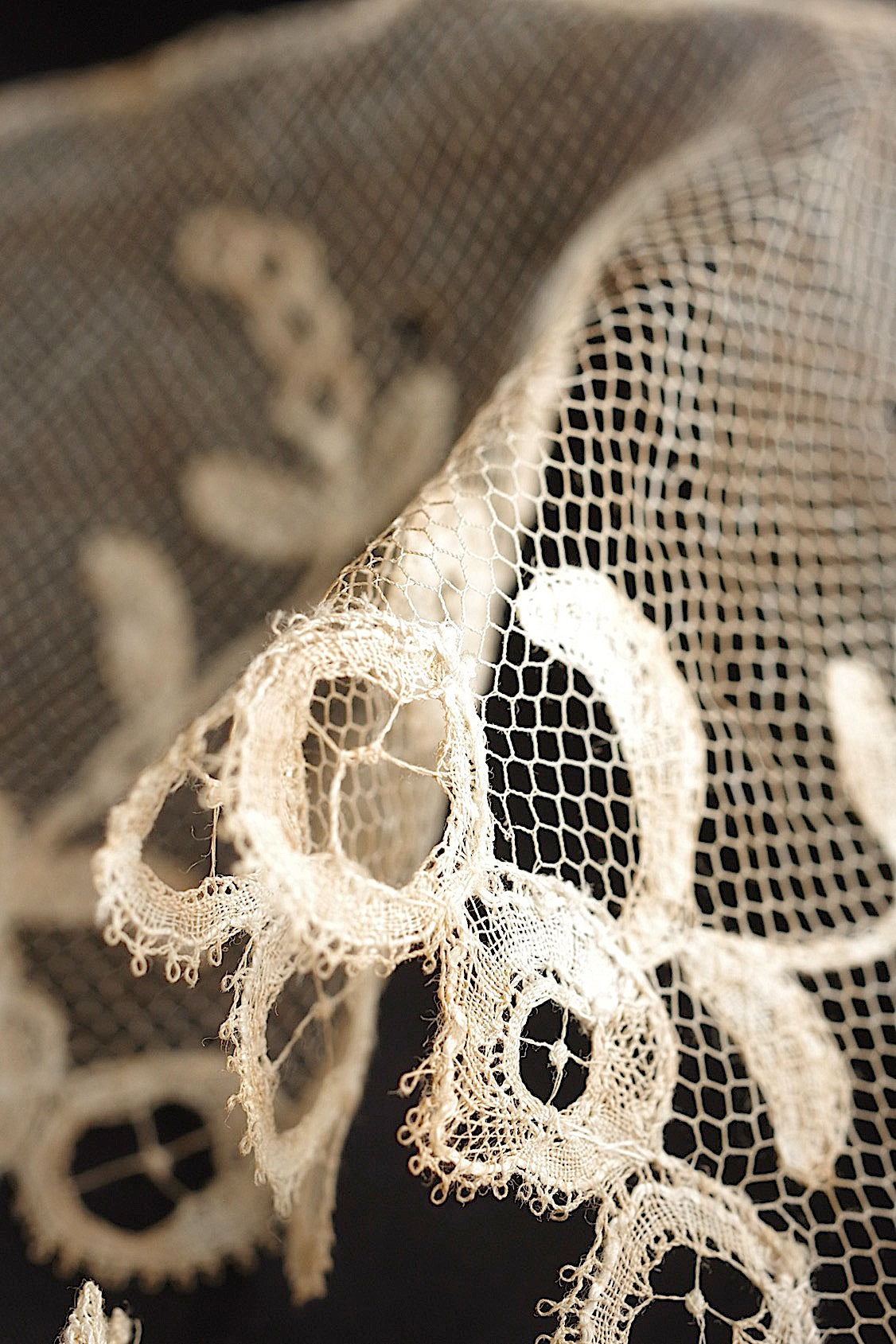 アンティークレース　dentelle ancinne　113cm 55cm　52cm