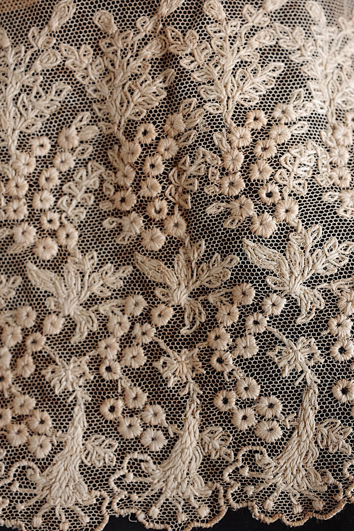 アンティークレース　dentelle ancinne　2種