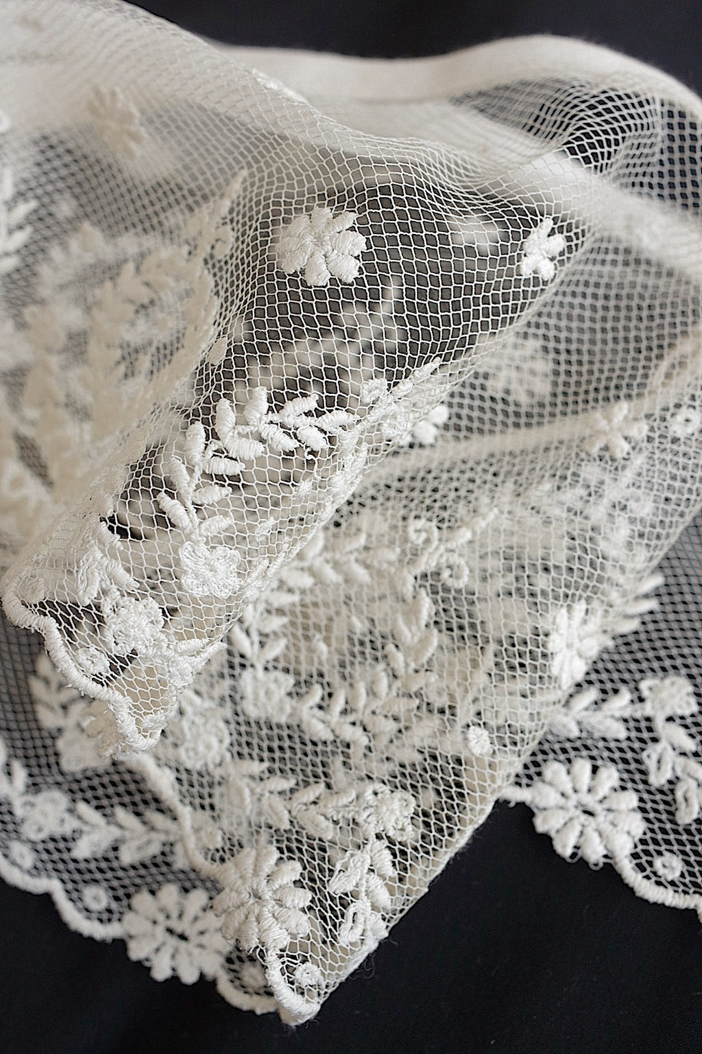 アンティークレース　dentelle ancinne　2種