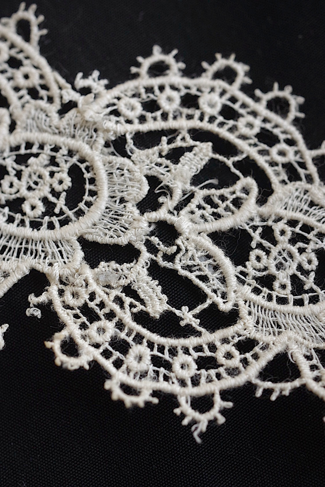 アンティークレース　dentelle ancinne　400cm 370cm