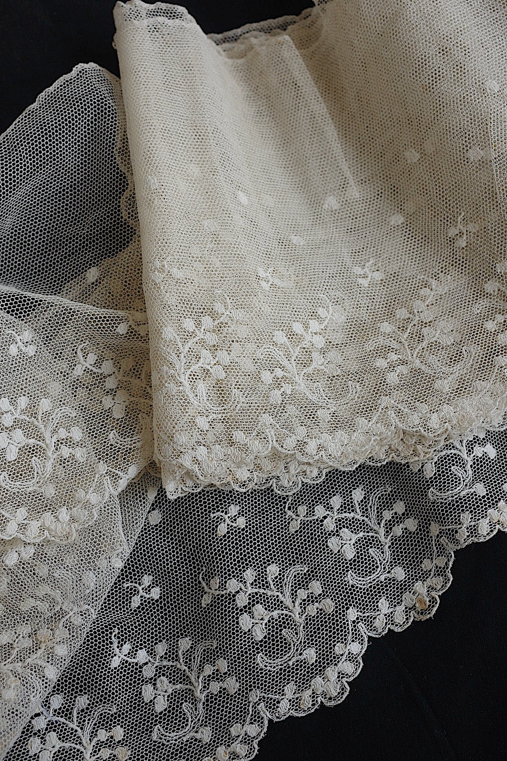 アンティークレース　dentelle ancinne　305cm