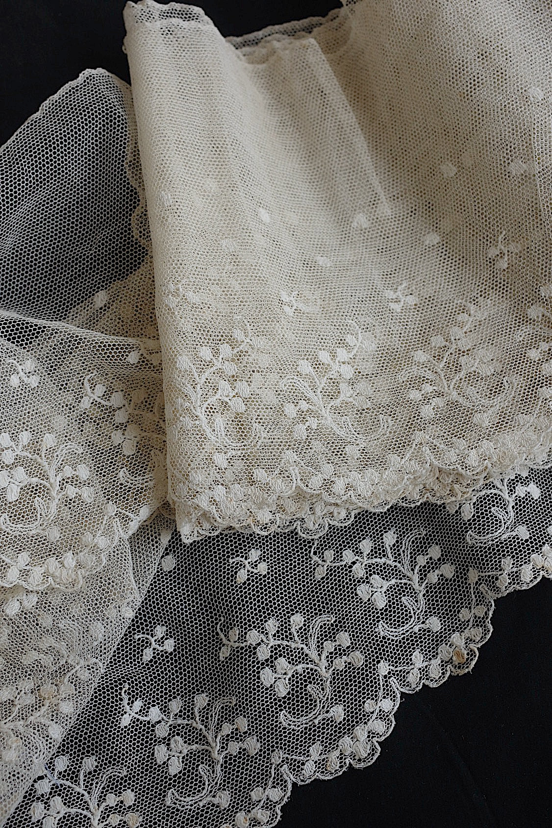 アンティークレース　dentelle ancinne　305cm