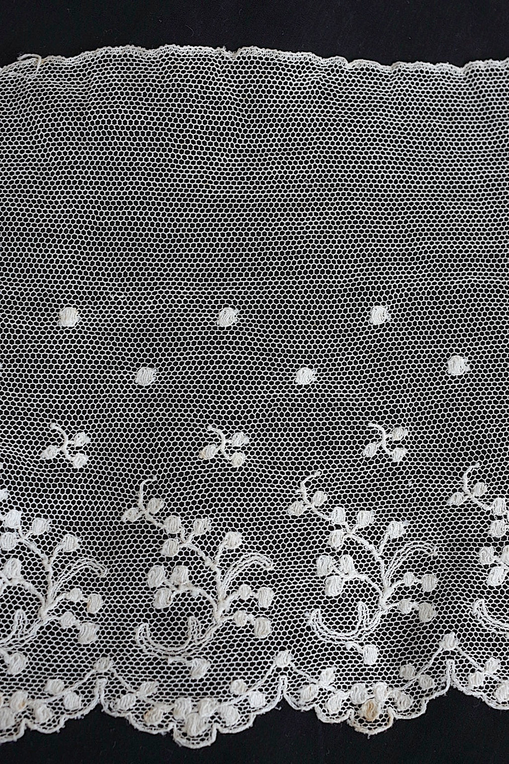 アンティークレース　dentelle ancinne　305cm