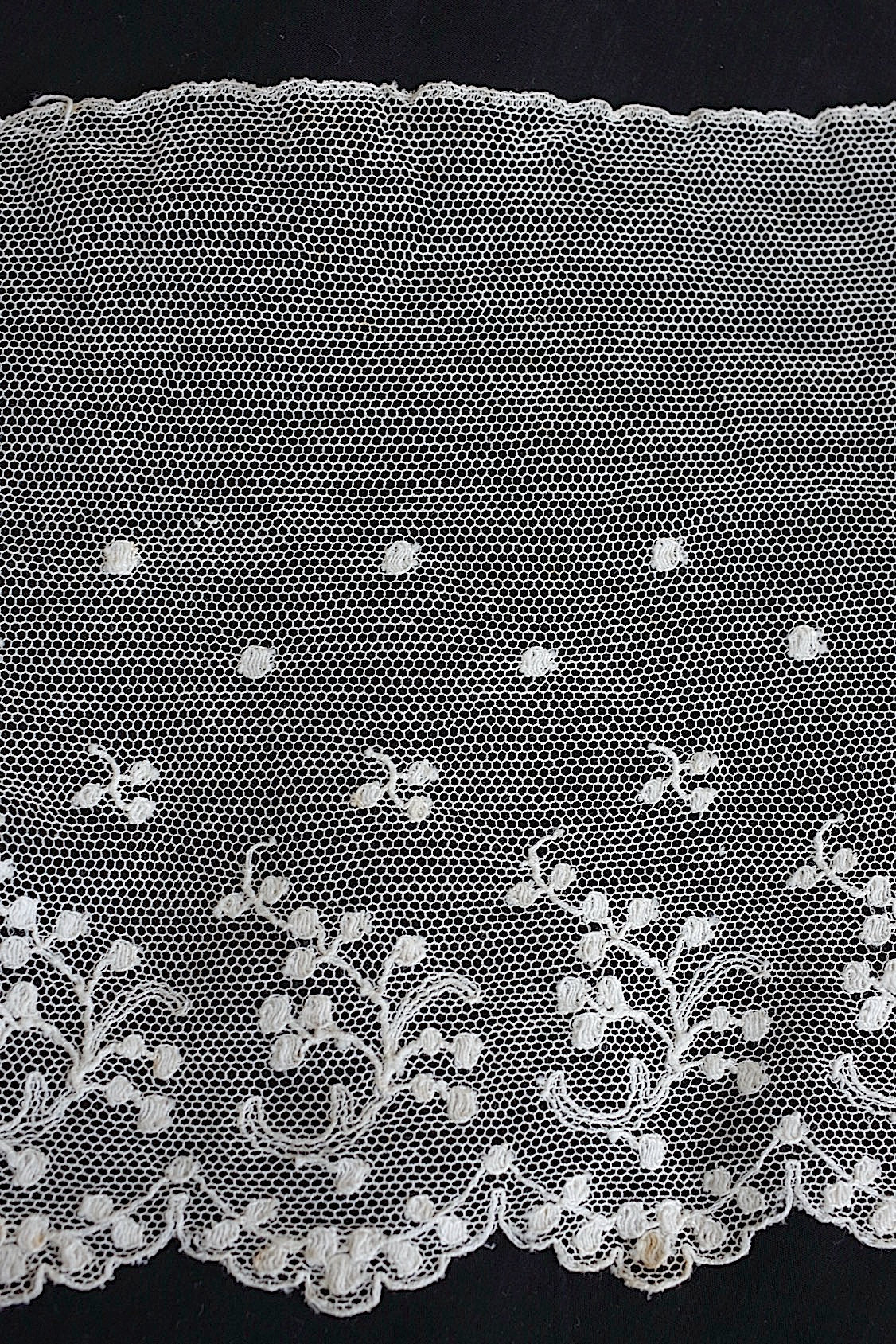 アンティークレース　dentelle ancinne　305cm