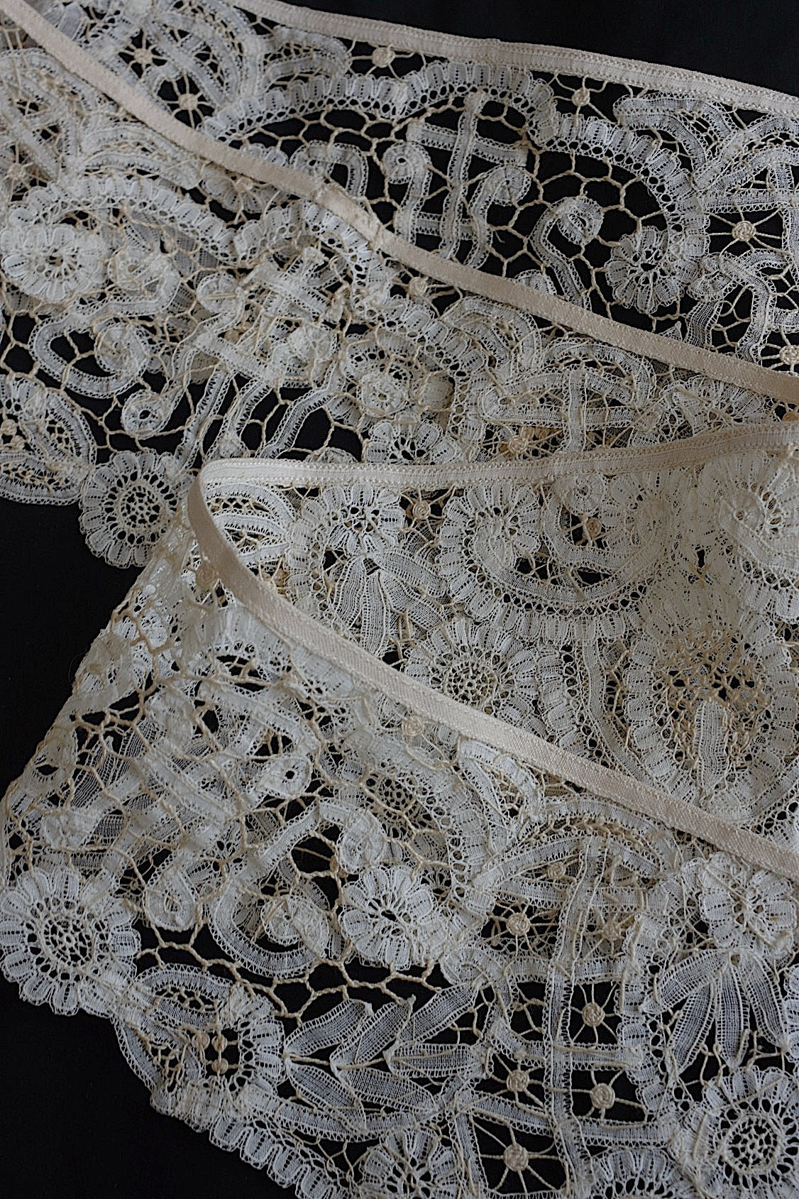 アンティークレース　dentelle ancinne　112cm