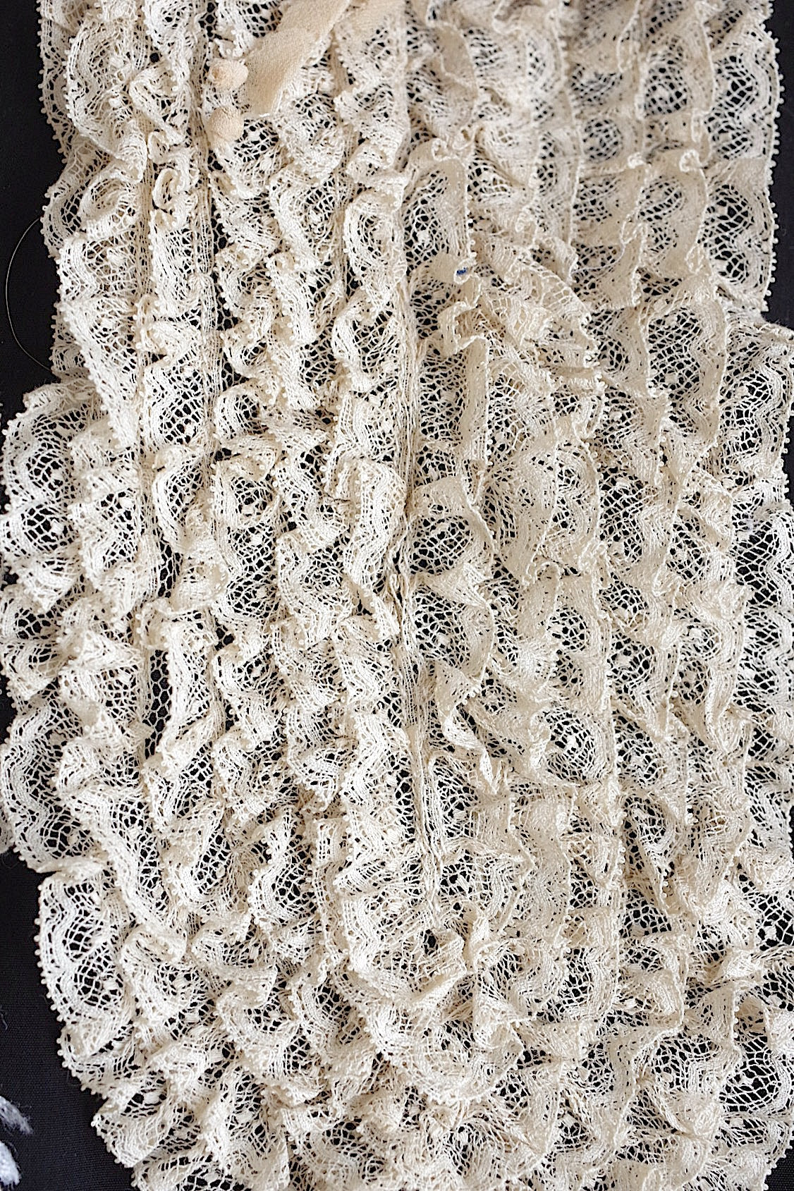 Ancienne dentelle dentelle ancinne jabot