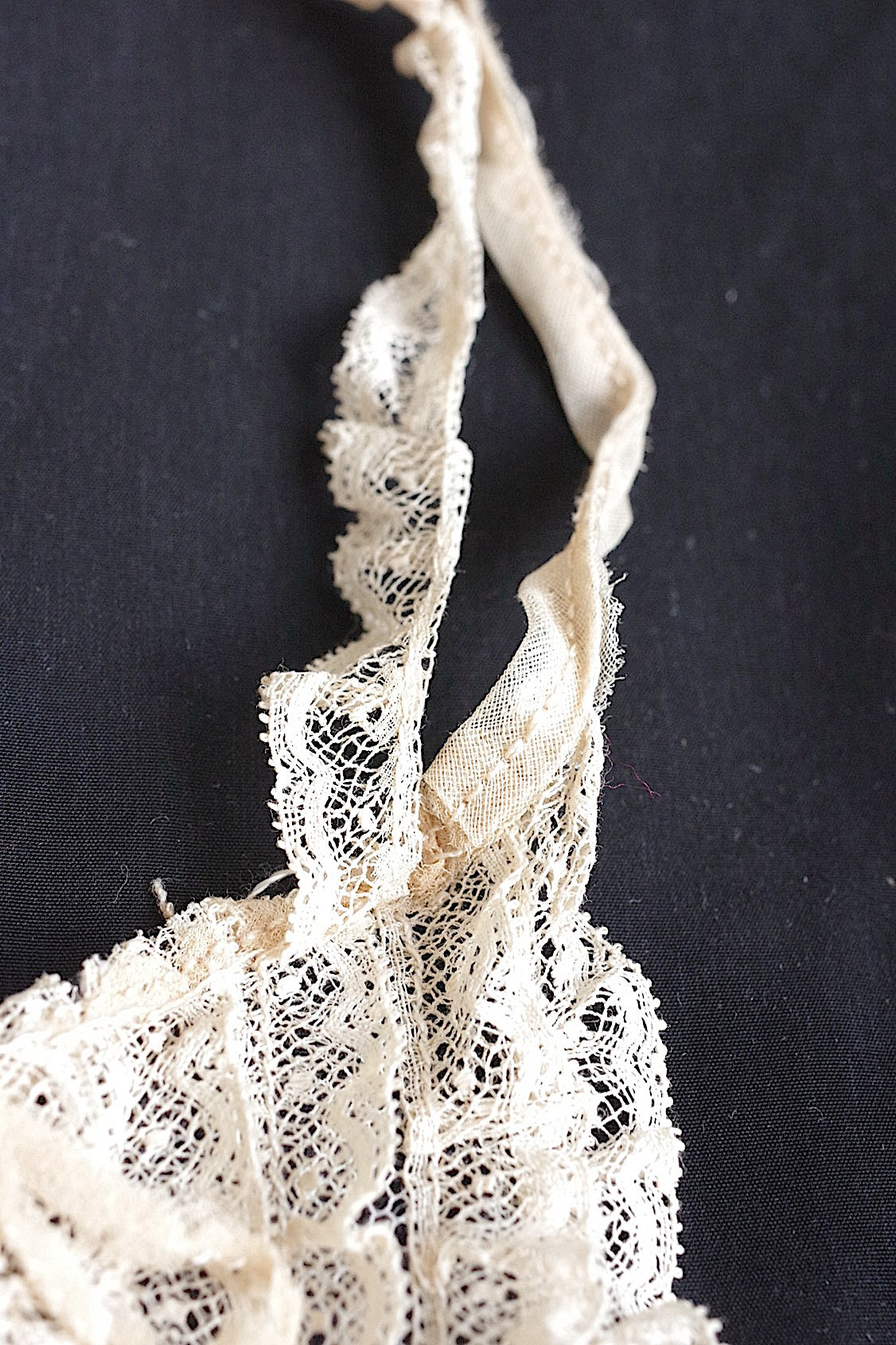 Ancienne dentelle dentelle ancinne jabot