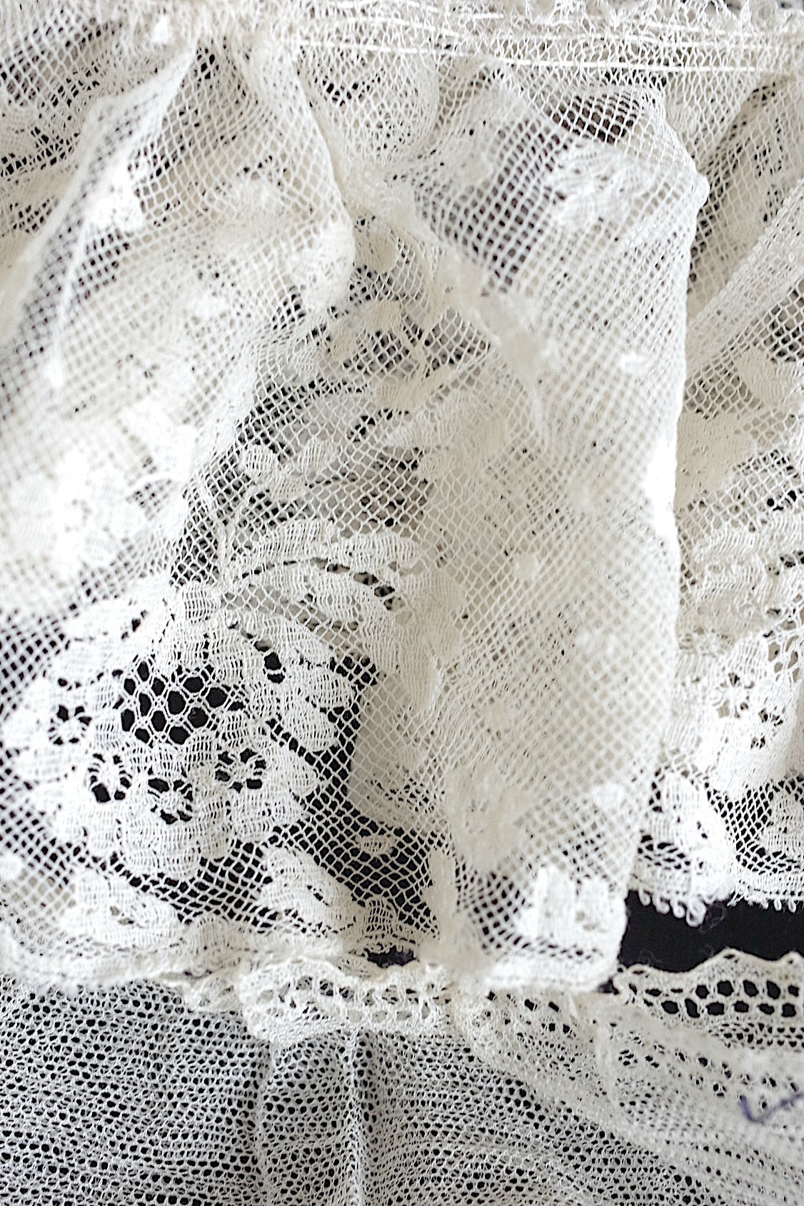 アンティークレース　dentelle ancinne　ハギレ８種素材用