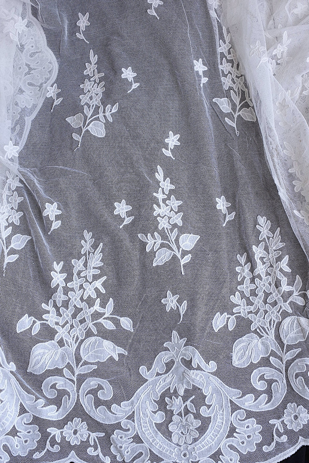 アンティークレース　dentelle ancinne　bas d'aube