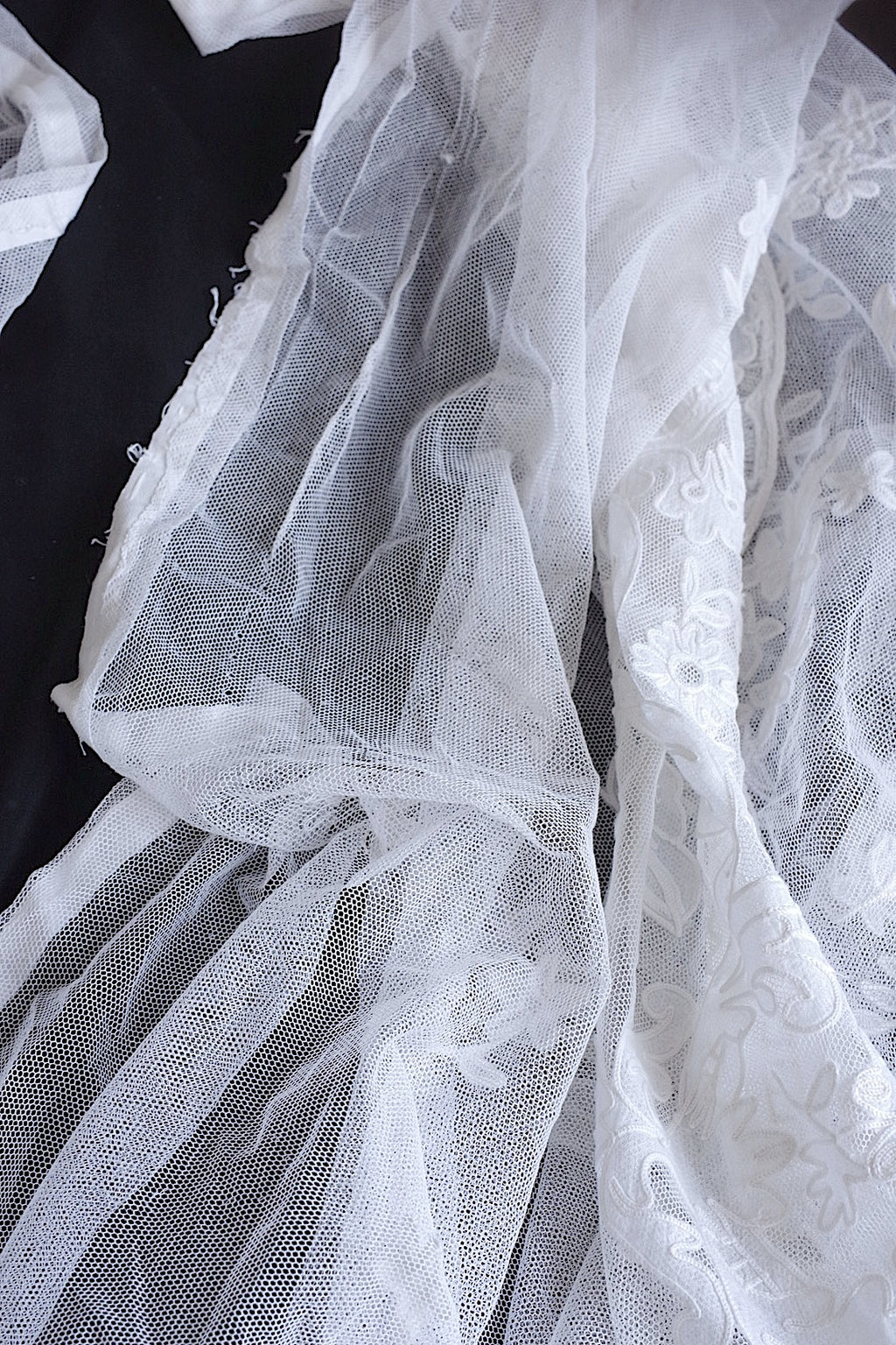 アンティークレース　dentelle ancinne　bas d'aube