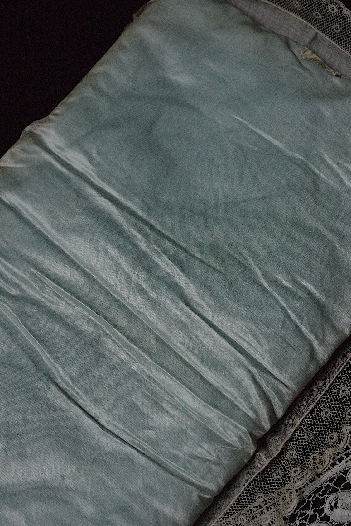 アンティークレース　dentelle ancienne　クッション　レースハギレ