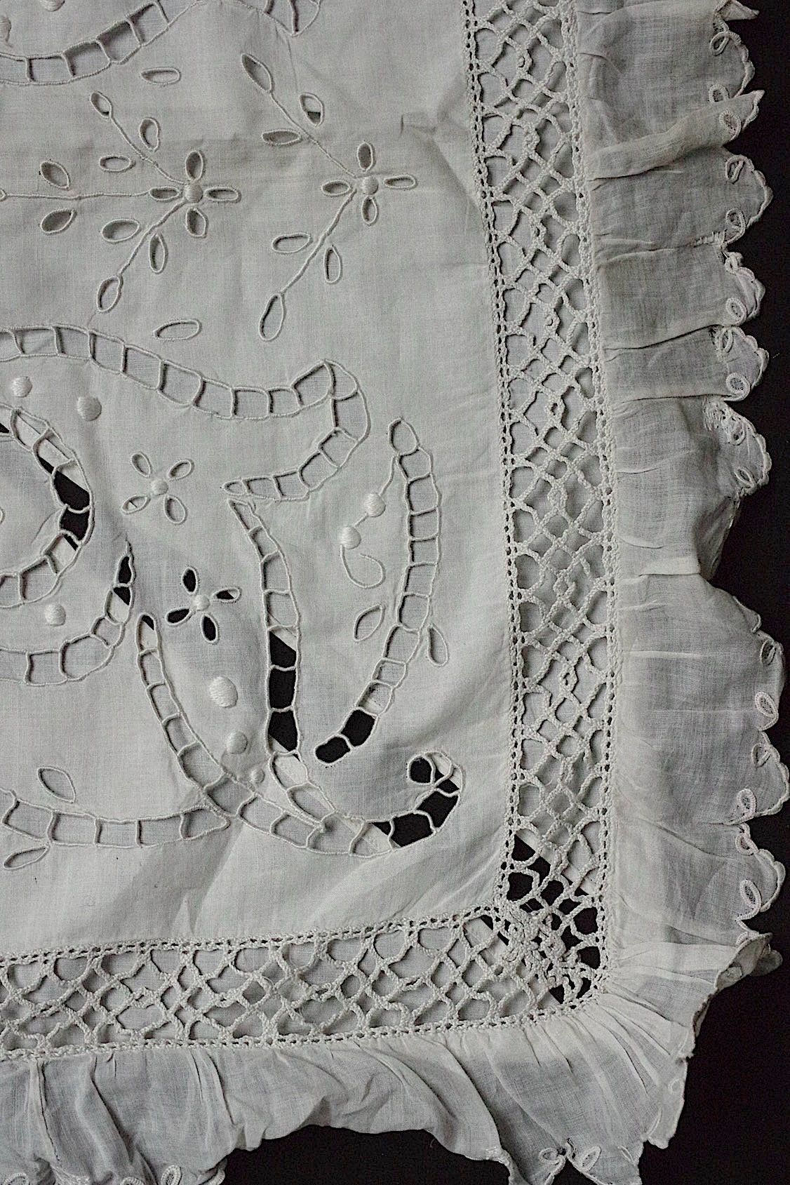 アンティークレース　dentelle ancienne　クッションカバー