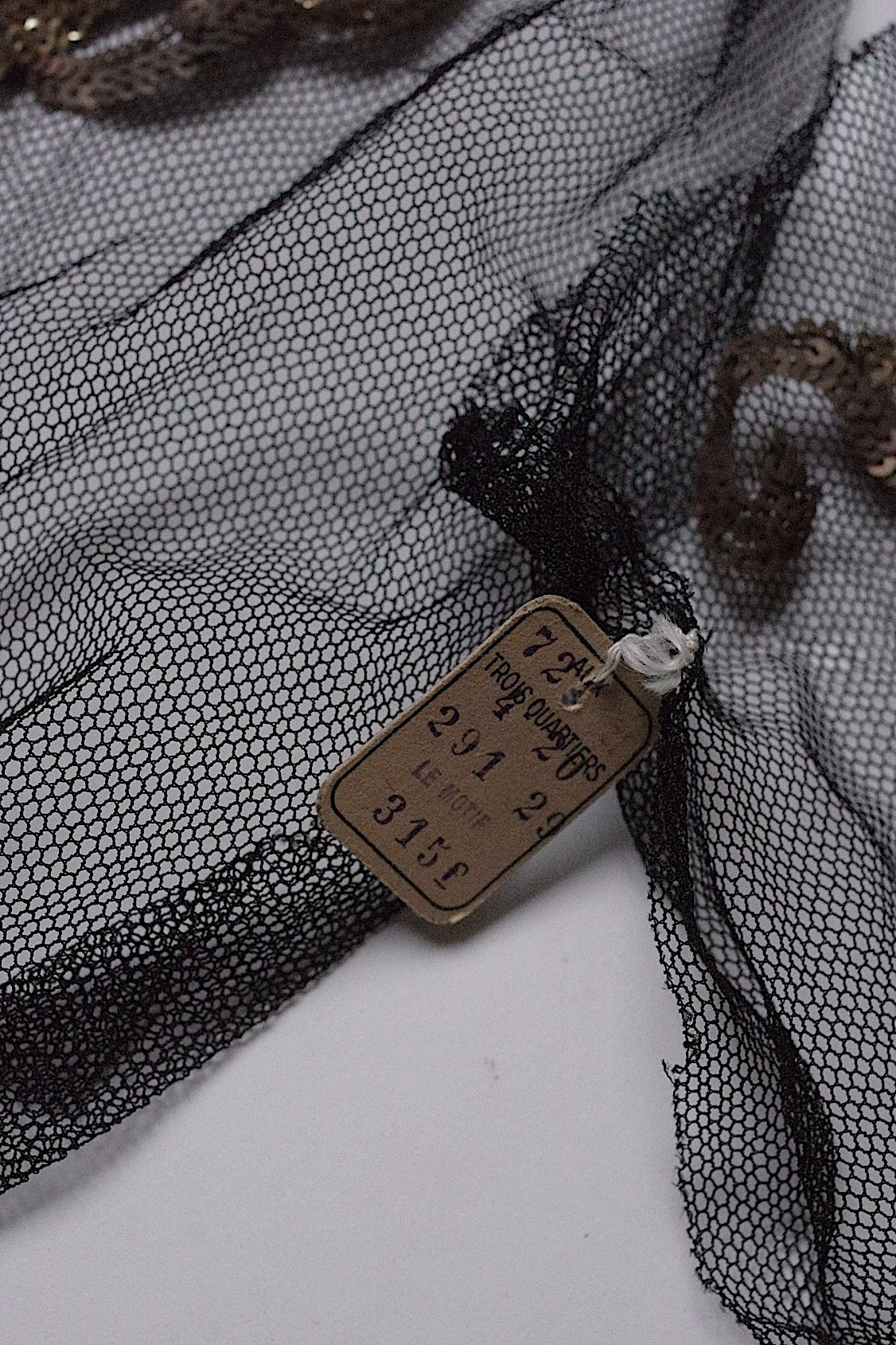 アンティークレース　dentelle ancienne　くろチュールモチーフ５枚