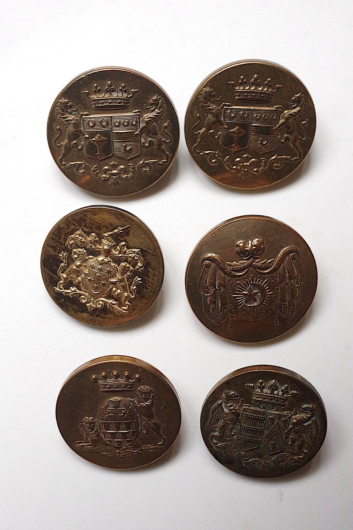 アンティークボタン　boutons