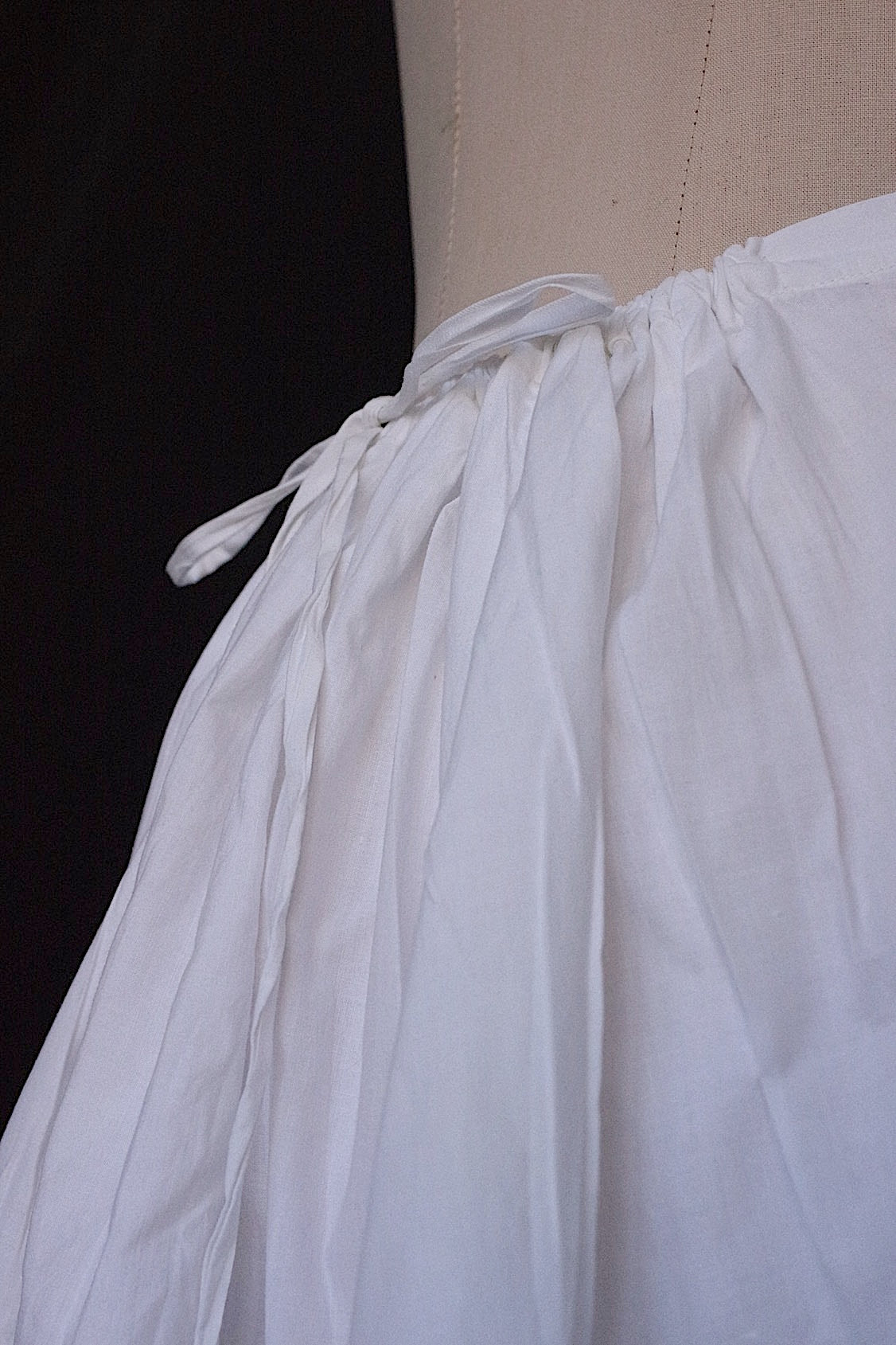 アンティークレーススカート　vêtement antique 素材用スカート