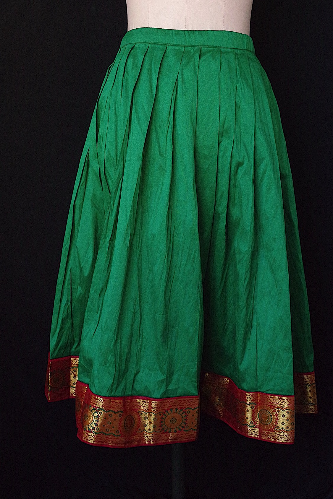 ヴィンテージスカート　vêtement vintage skirt