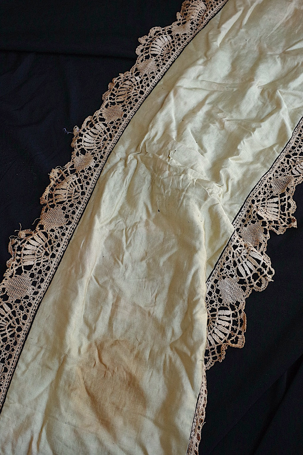 Tissu ancien à nappe antique